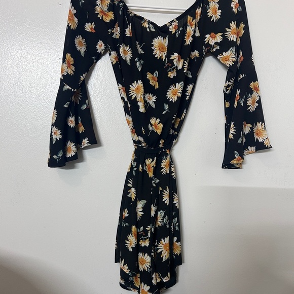 Rue21 Black Floral Sunflower Off‎ Shoulder Tie Waist Bell Sleeve Romper - Picture 2 of 3